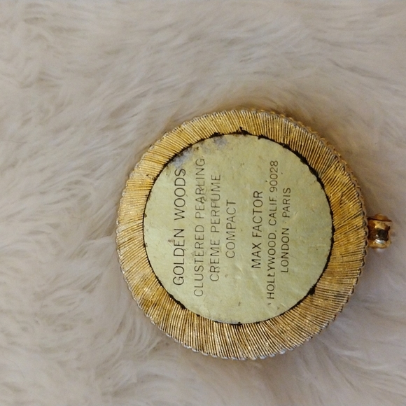 Max Factor perfume compact - Picture 3 of 5